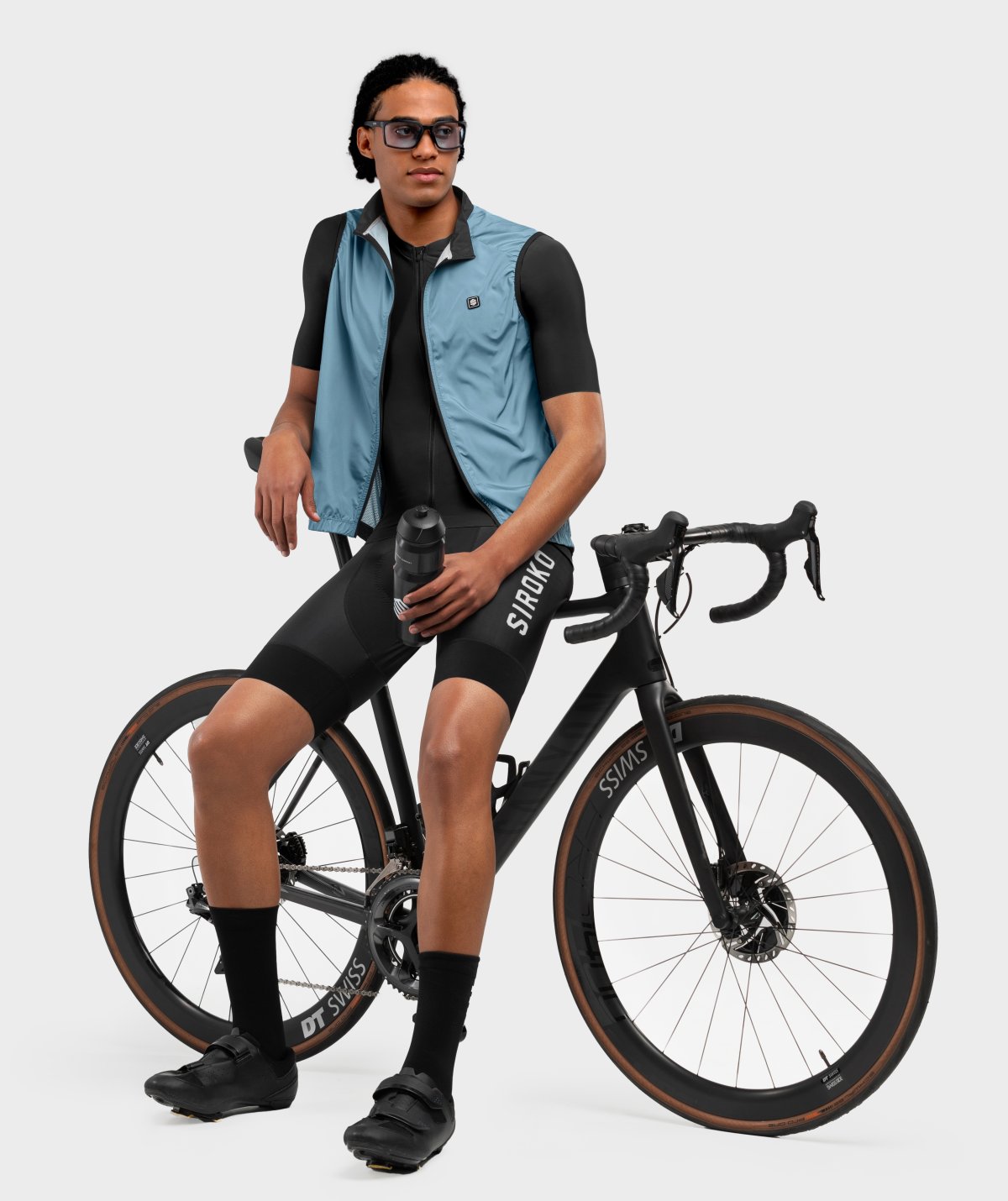 1270-winddichte-fahrradweste-siroko-v1-manghen-1.jpg