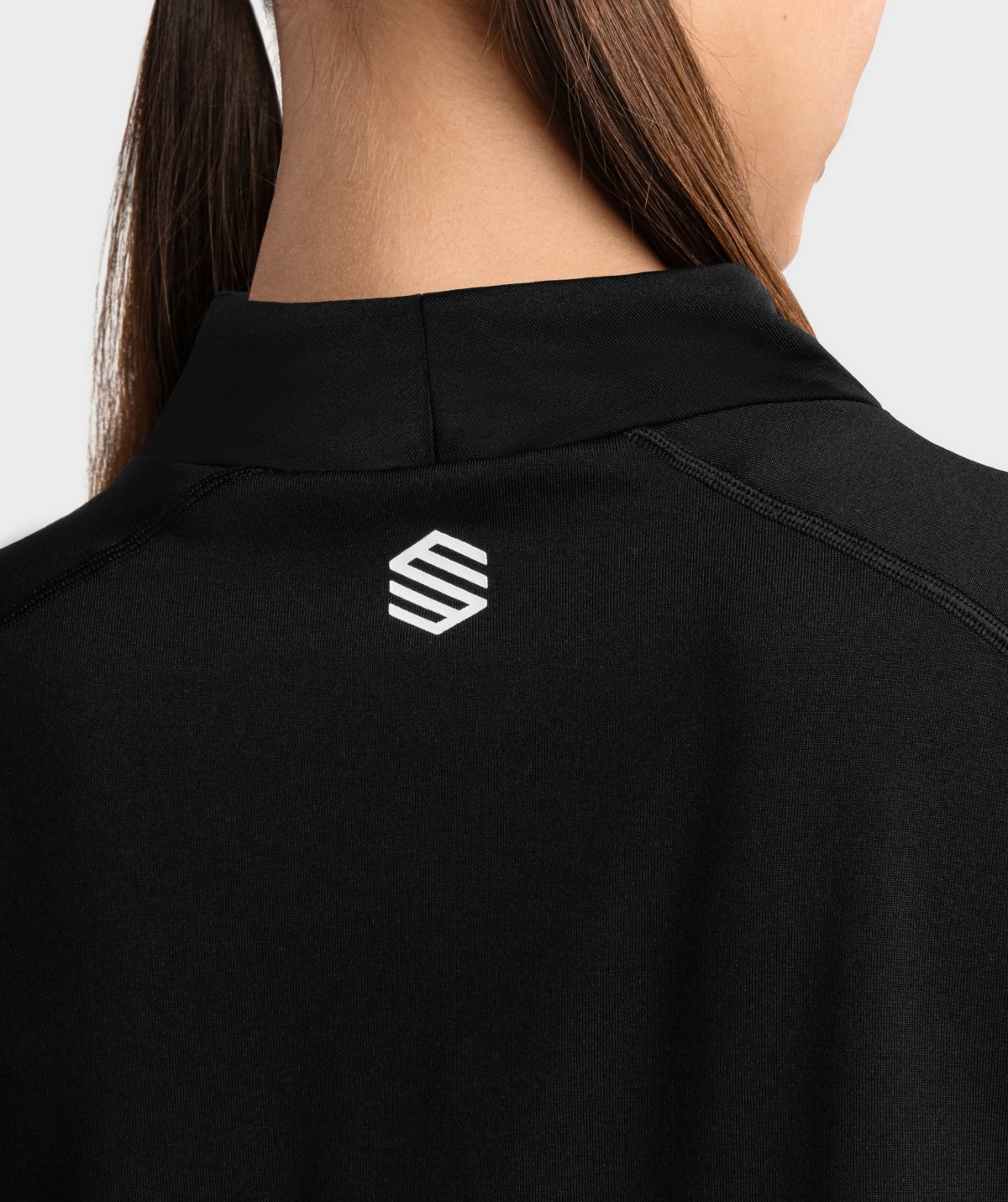1982-snowboard-und-skibaselayer-siroko-slush-w-black-f-r-damen-1.jpg