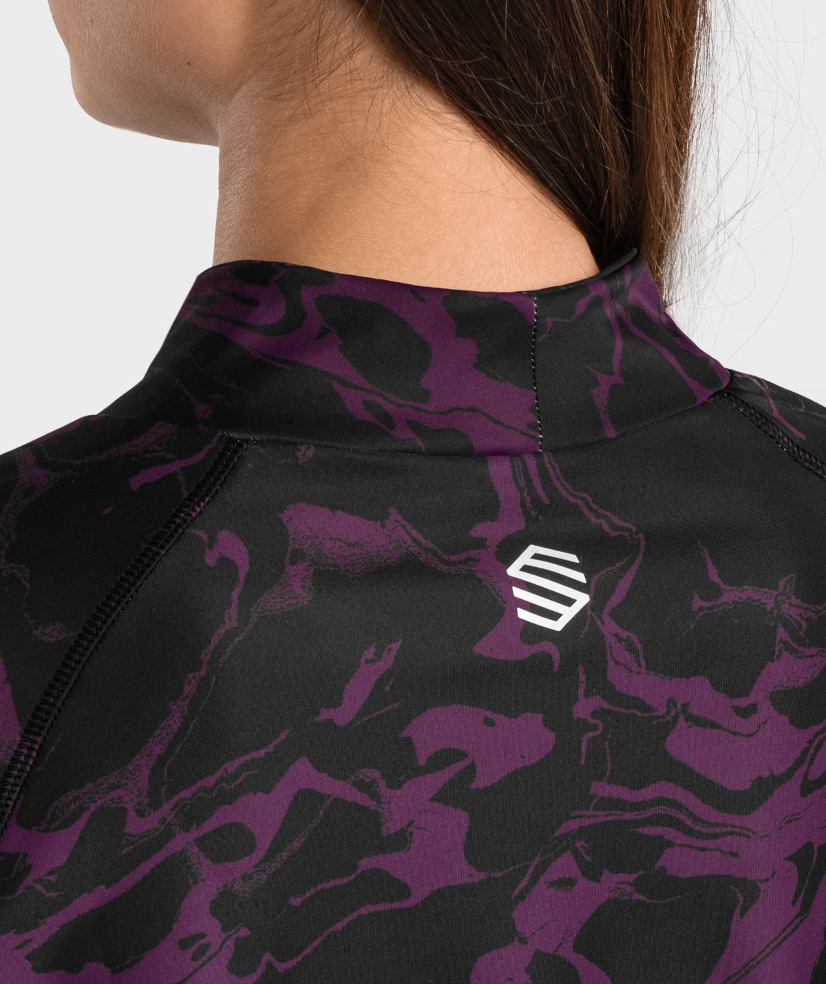 1995-snowboard-und-skibaselayer-siroko-slush-w-grape-f-r-damen-1.jpg