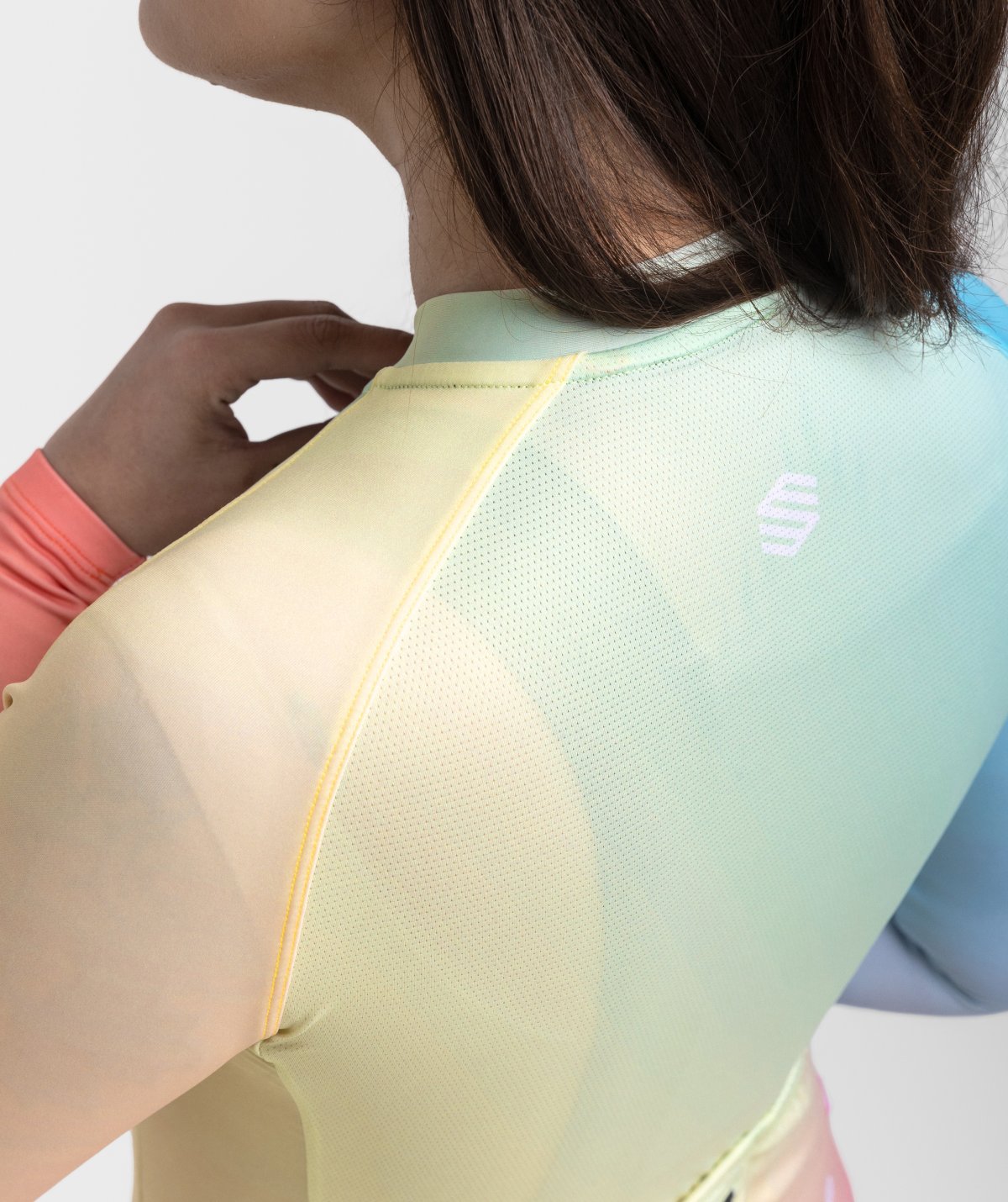 2518-lang-rmliges-radtrikot-siroko-m2-madone-f-r-damen-1.jpg