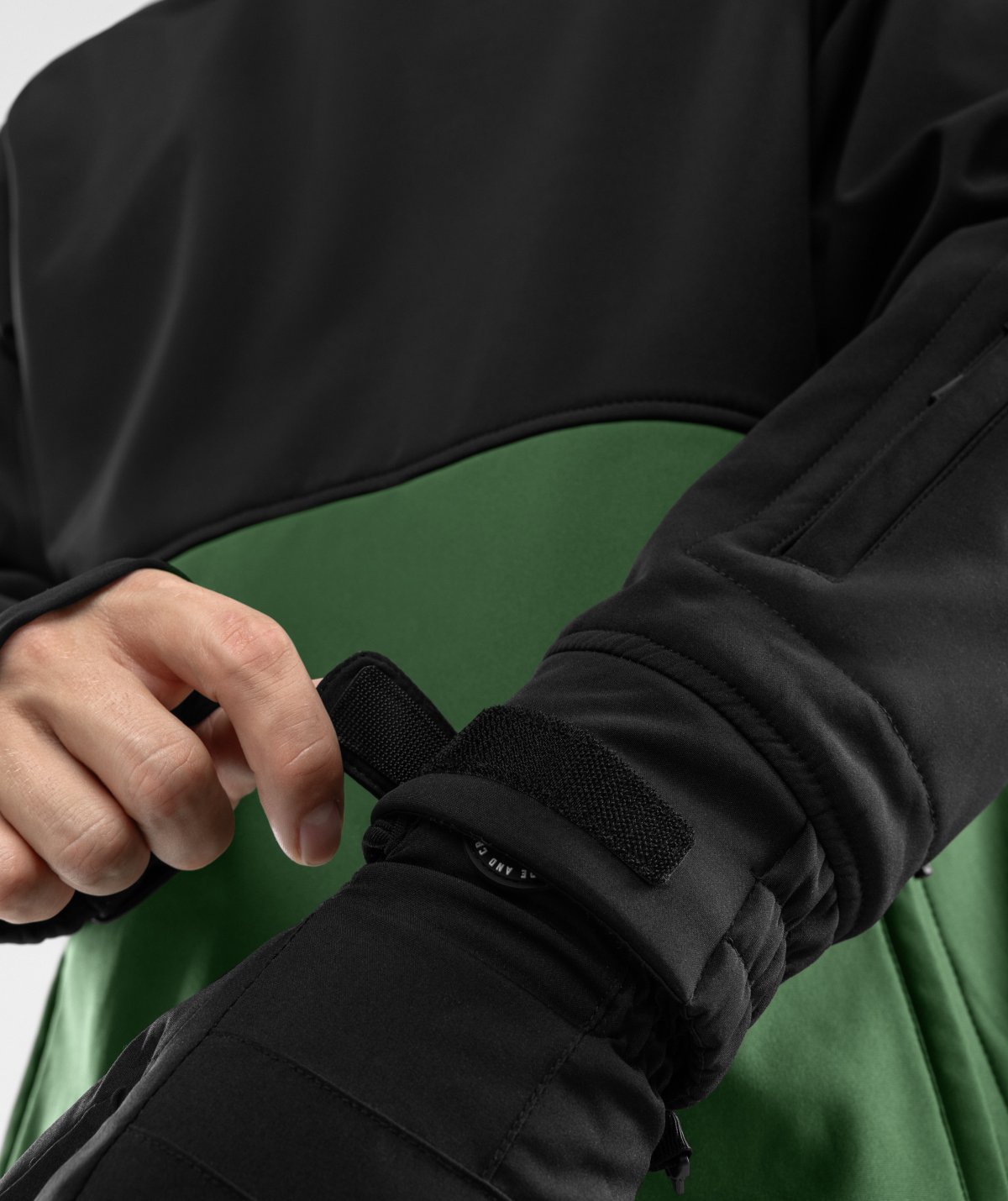 2777-snowboardjacke-siroko-w1-evergreen-1.jpg